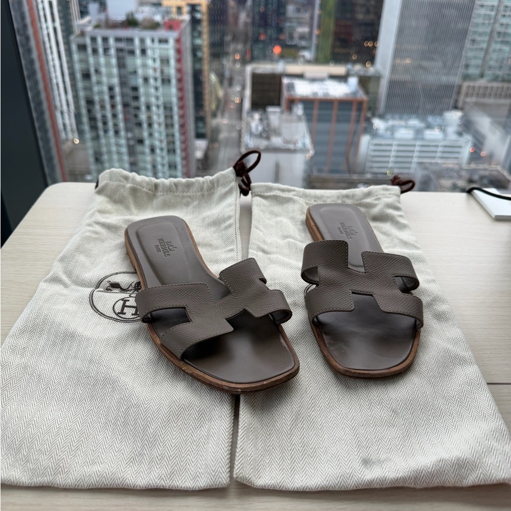 Hermes Etoupe Oran Slide Sandals - Women's Leather Slip-On